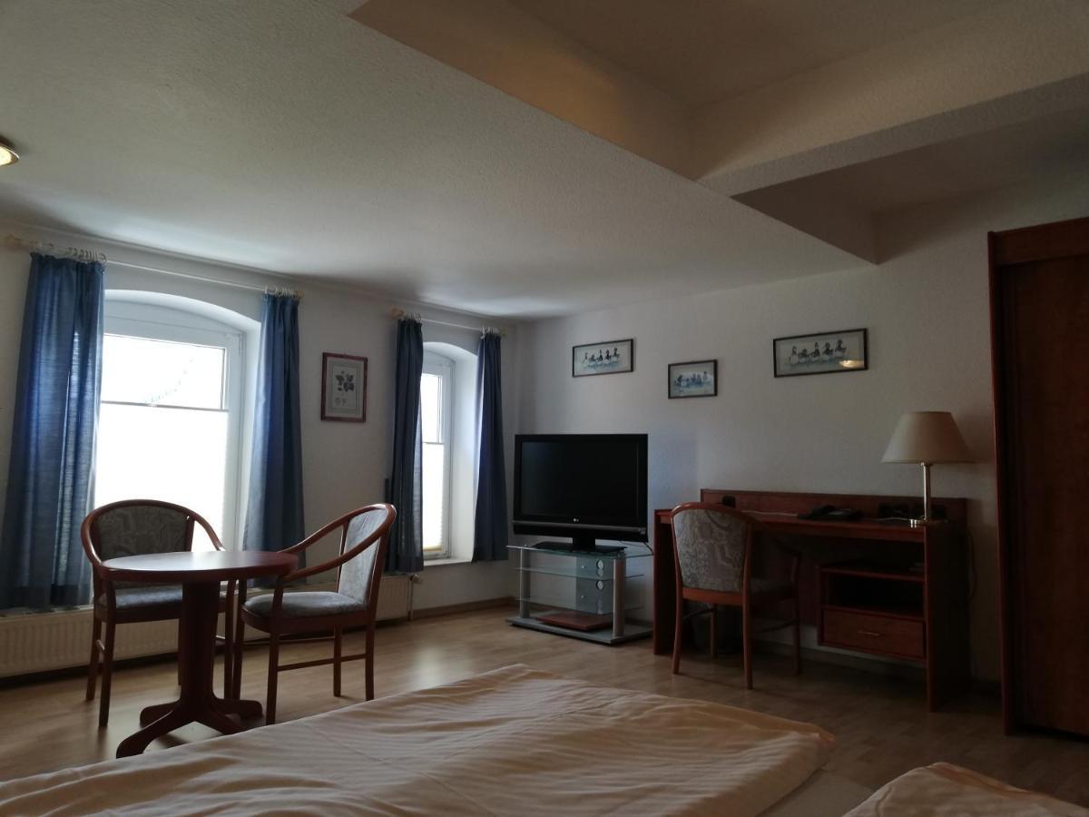 Hotel Dorfschaenke 3*