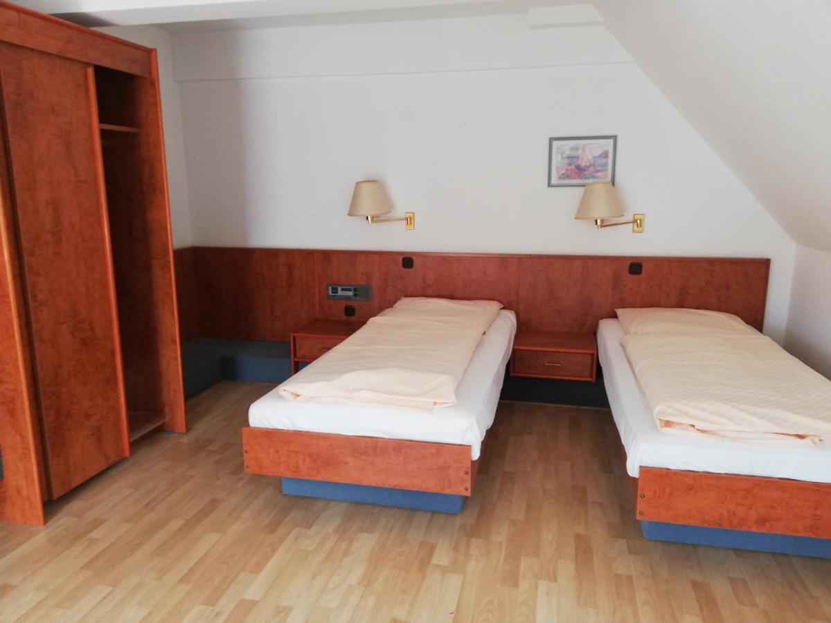 Dorfschänke 3*